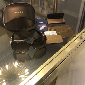 NWT  Gucci Horsebit sunglasses